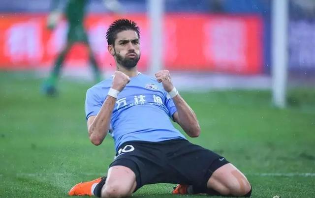 中国力克巴黎，卡拉斯科扛起全队