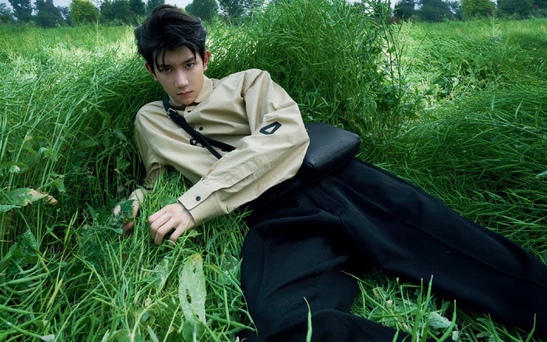 开云体育登录-多特蒙德绝地反击，萨内一剑封喉！黄潜主场沦陷，德甲冠军曙光初现