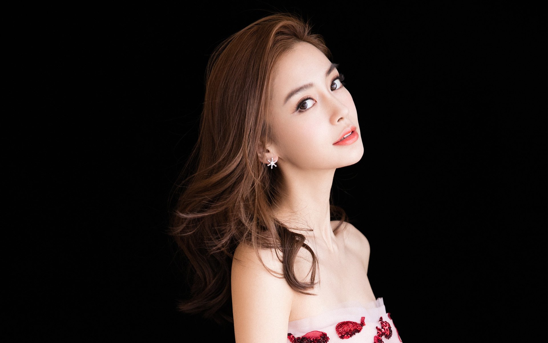 威尔士友谊赛稳稳击败毕尔巴鄂,为英超争冠焦点战注入强心剂