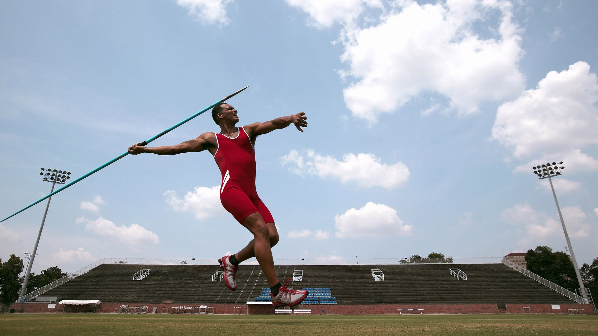 逆境破茧，拉什福德绝杀救主，牙买加与曼城鏖战显峥嵘
